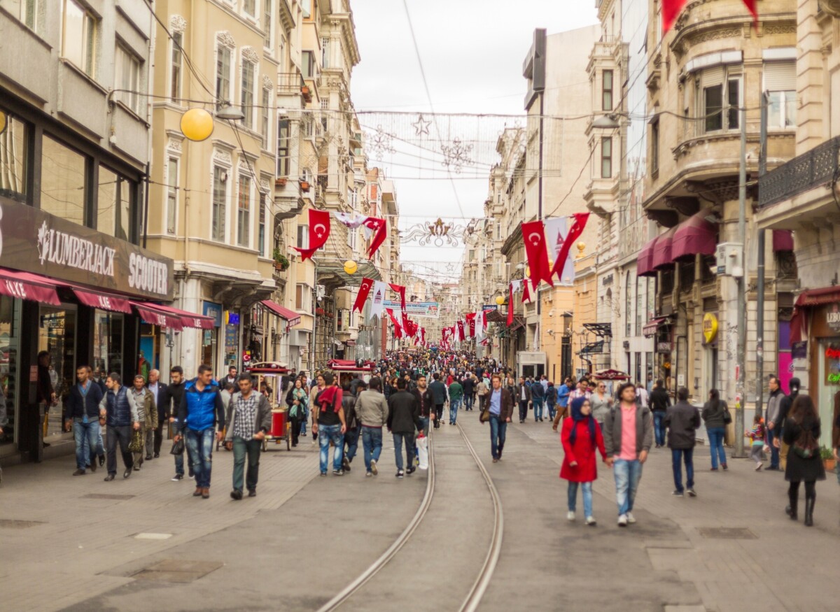 トルコno 1のショッピングストリート イスティクラール通りへ 癒しと旅とトルコと Healing Travel Turkey